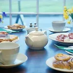 בית הארחה The Barn And Tearoom 3*
