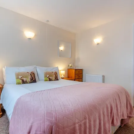 The Barn And Tearoom