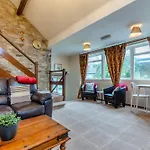 The Barn And Tearoom Guest house 3*