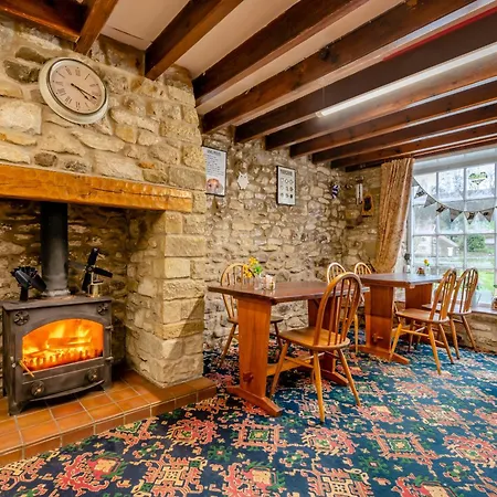 The Barn And Tearoom Penzion Hutton le Hole